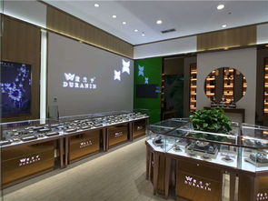 商场玻璃珠宝展示柜台 如何甄选最值得采购的展柜厂家与服务